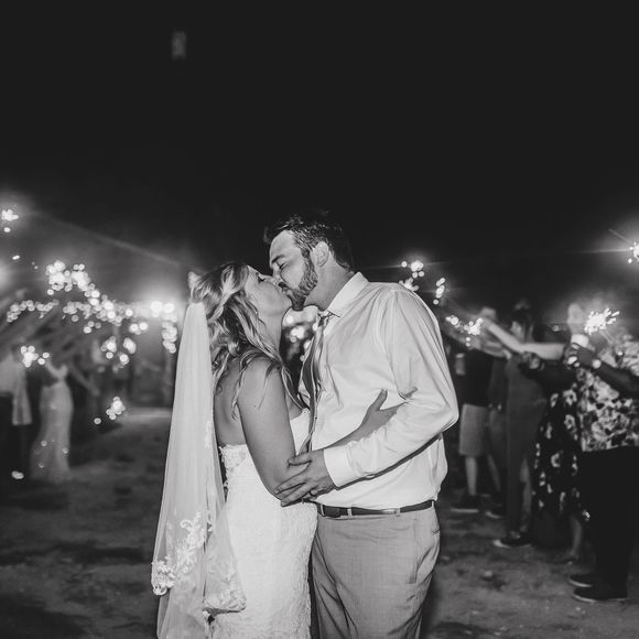 Meet your Posher, Jessica - Picture 1 of 1